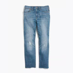 The High-Rise Slim Boyjean in Dover Wash: Raw-Hem